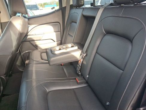 Used 2018 Chevrolet Colorado Z71 image 11