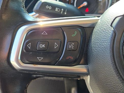 Used 2019 Jeep Wrangler Unlimited Sahara w/ Safety Group AWD/4WD image 27
