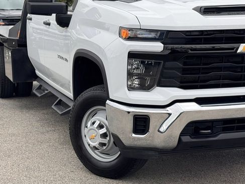 Used 2024 Chevrolet Silverado 3500 W/T w/ WT Convenience Package AWD/4WD image 4