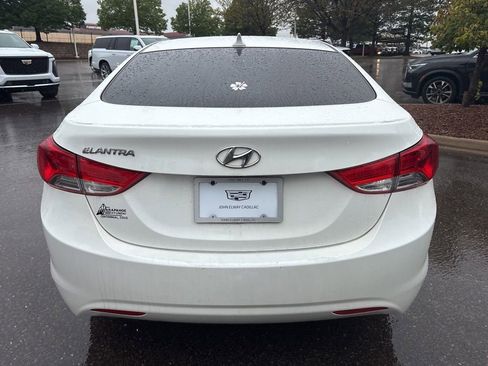 Used 2012 Hyundai Elantra GLS w/ Preferred Pkg 3 FWD image 4