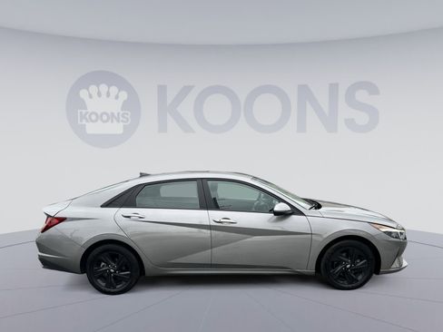 Used 2023 Hyundai Elantra SEL image 8