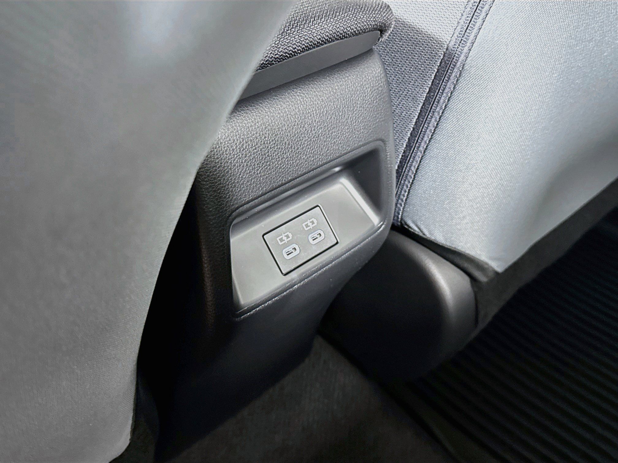New 2026 Toyota Corolla SE FWD image 23