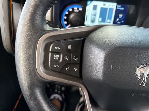 Used 2024 Ford Bronco Badlands image 33