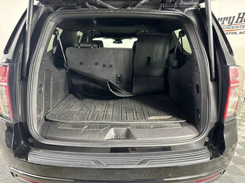 Used 2024 Chevrolet Suburban RST w/ Luxury Package AWD/4WD image 30
