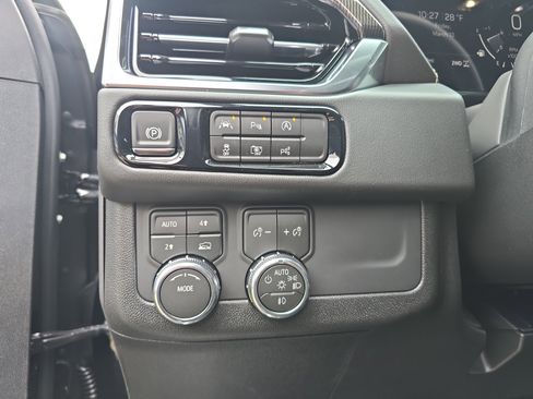 New 2026 GMC Yukon XL Elevation w/ LPO, Floor Liner Package image 21