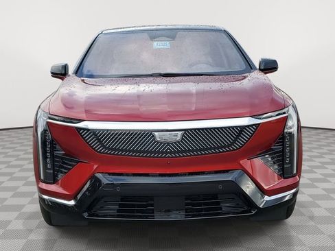 New 2026 Cadillac Optiq Luxury 1 w/ LPO, Floor Liner Package AWD/4WD image 2