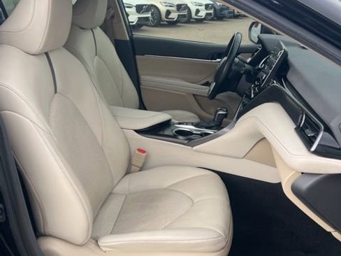 Used 2024 Toyota Camry XLE w/ Cold Weather Package image 33