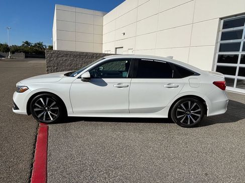 Used 2023 Honda Civic EX image 8