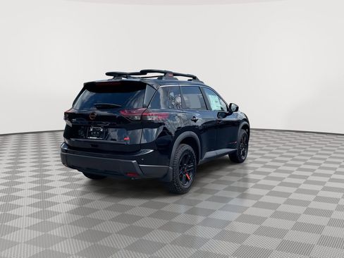 Certified 2026 Nissan Rogue SV AWD/4WD image 10