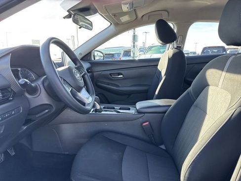 Used 2024 Nissan Sentra SV FWD image 11