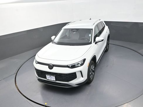 New 2026 Volkswagen Tiguan S AWD/4WD image 15