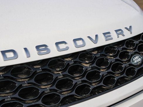 Used 2024 Land Rover Discovery Sport S image 16