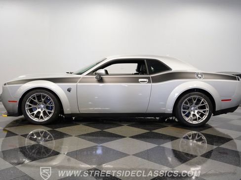 Used 2023 Dodge Challenger SRT Hellcat RWD image 8