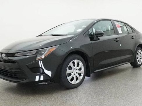 New 2026 Toyota Corolla LE FWD image 19