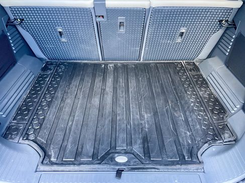 Certified 2024 Land Rover Defender 110 S image 35