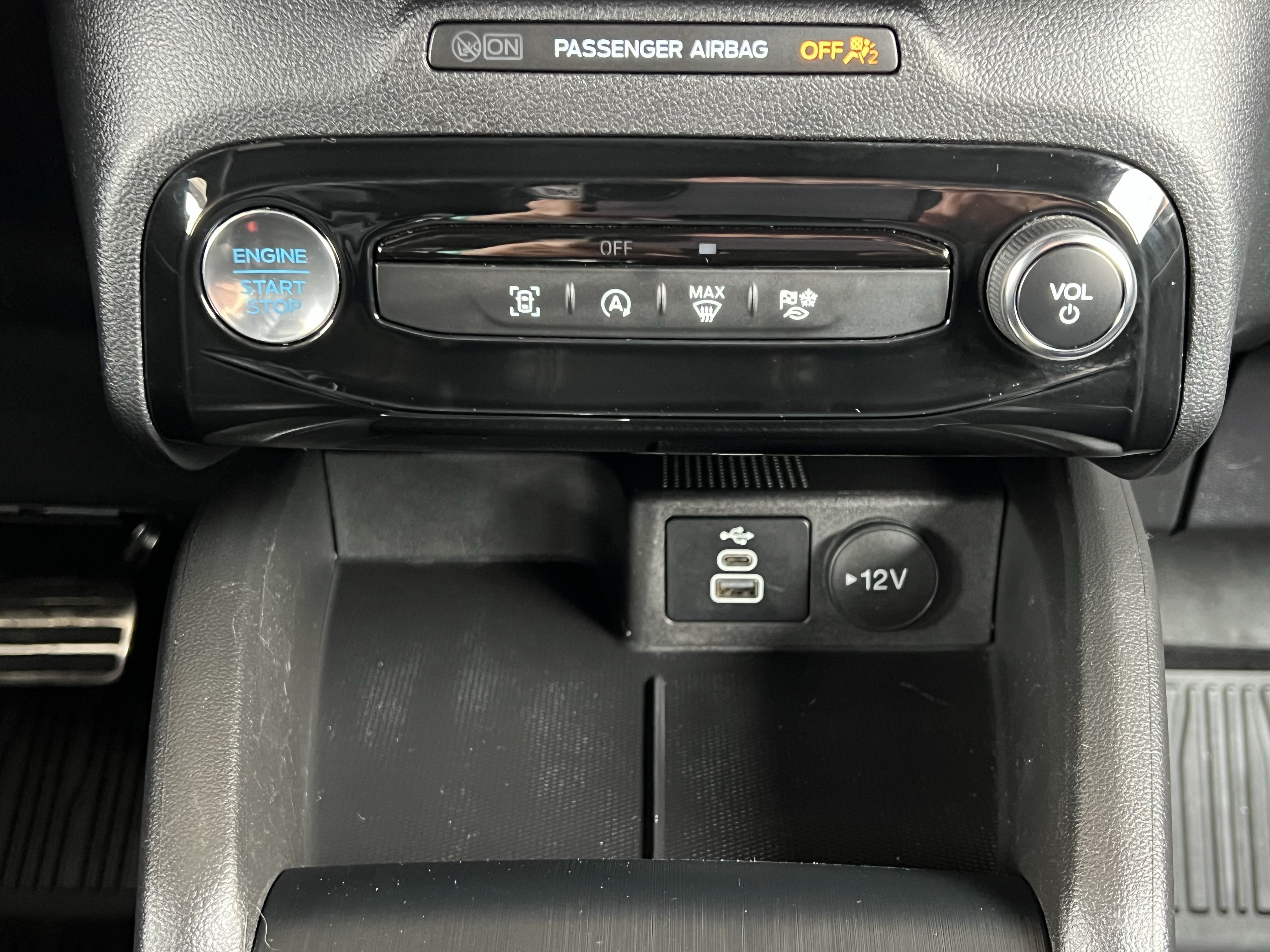Used 2024 Ford Escape ST-Line w/ Tech Pack #1 AWD/4WD image 26