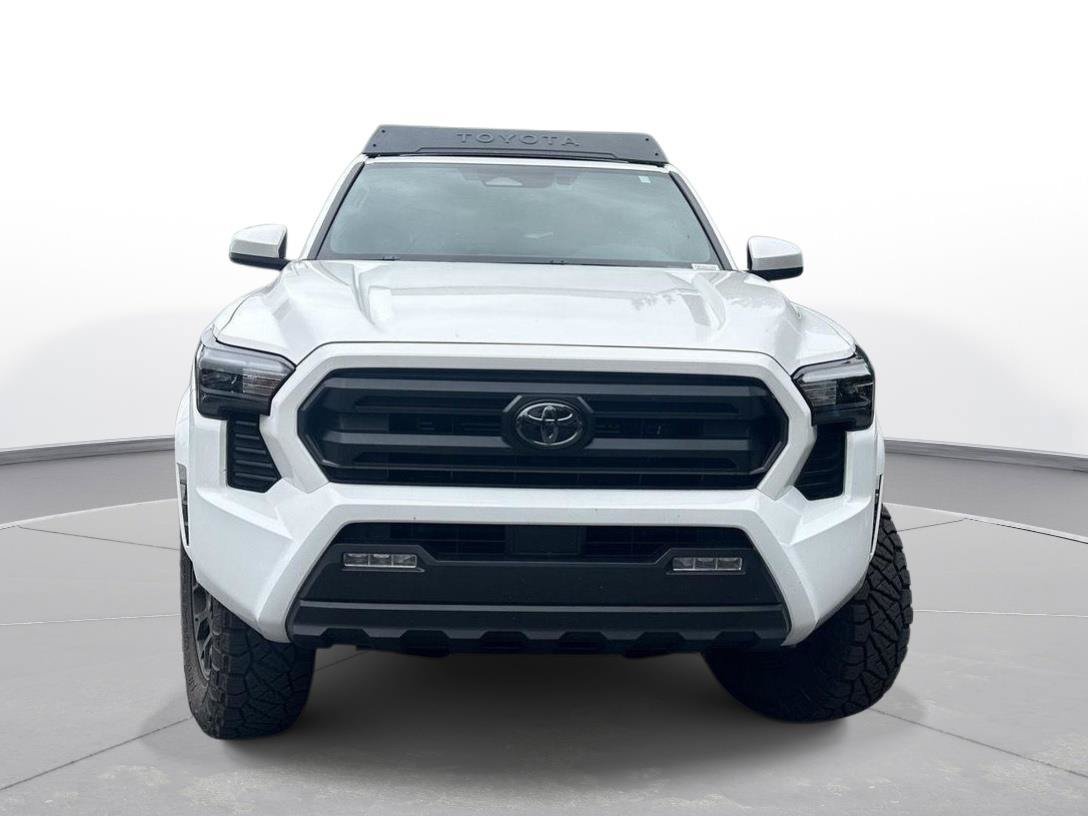 Certified 2025 Toyota Tacoma SR5 AWD/4WD image 29