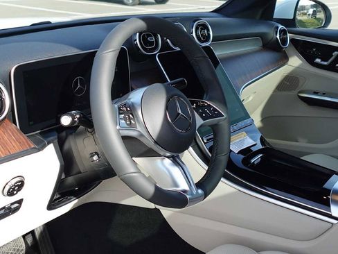 Used 2026 Mercedes-Benz GLC 300 4MATIC image 15