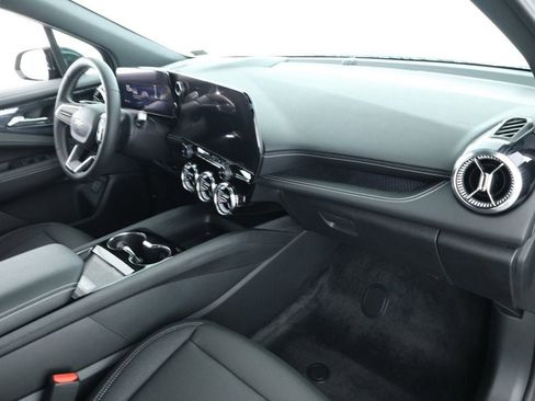 Used 2025 Chevrolet Blazer EV LT image 23