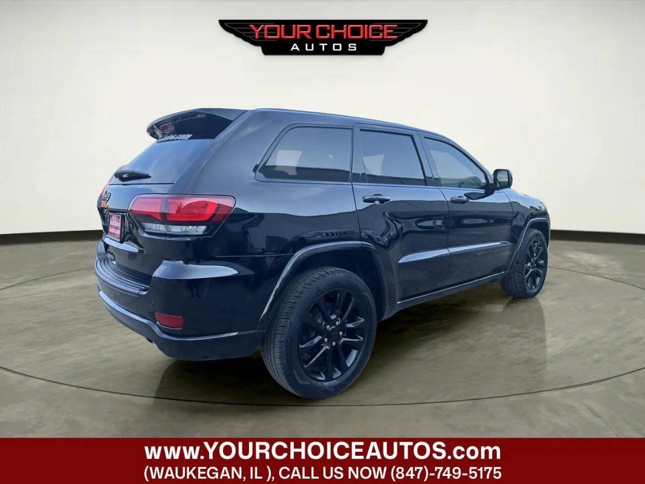 Used 2019 Jeep Grand Cherokee Altitude RWD image 5