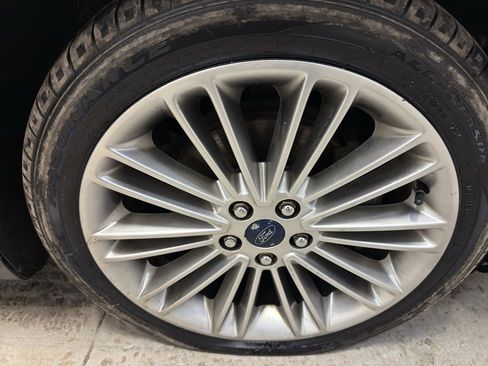 Used 2015 Ford Fusion SE w/ Equipment Group 202A image 34