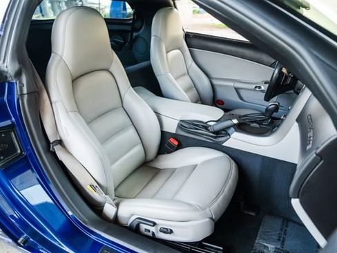 Used 2006 Chevrolet Corvette Coupe w/ Preferred Equipment Group image 69