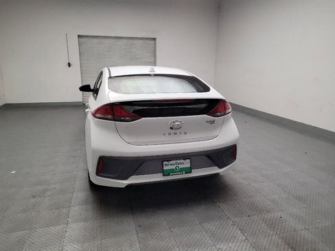 Used 2022 Hyundai Ioniq Blue FWD image 6