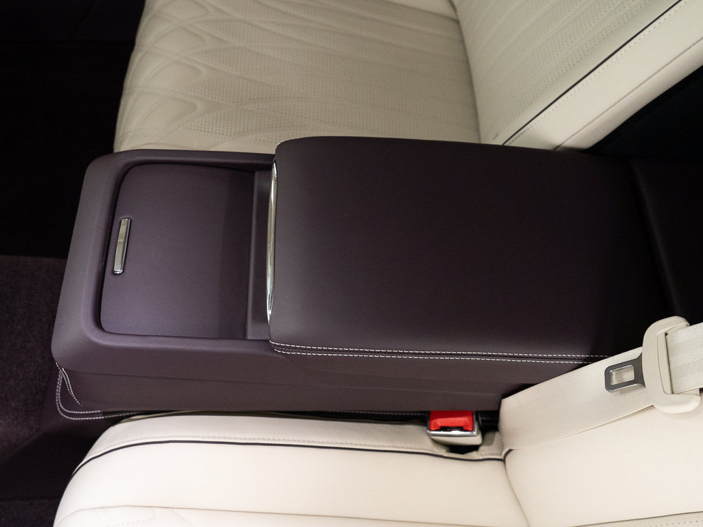 Certified 2026 Bentley Flying Spur Azure AWD/4WD image 26
