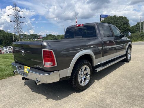 Used 2015 RAM 1500 Laramie AWD/4WD image 3