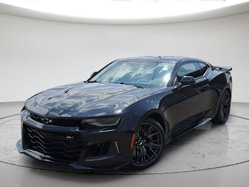 Used 2018 Chevrolet Camaro ZL1 RWD image 1