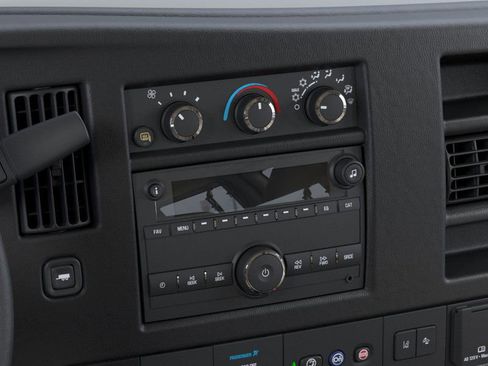 New 2025 GMC Savana 2500 w/ Enhanced Convenience Package image 22