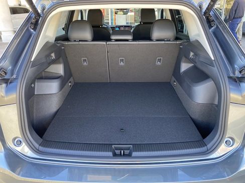 New 2026 Volkswagen Tiguan SE AWD/4WD image 15