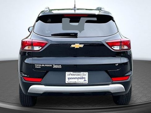 Used 2025 Chevrolet TrailBlazer LT AWD/4WD image 5