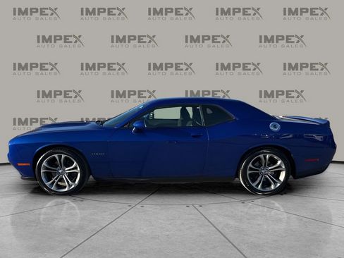 Used 2020 Dodge Challenger R/T image 2