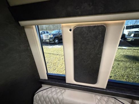 Used 2019 Mercedes-Benz Sprinter 170 image 72