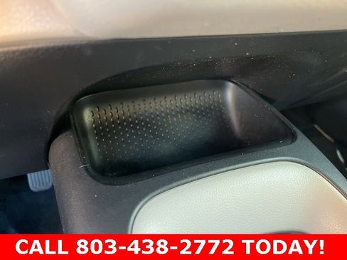 Used 2022 Toyota Corolla LE image 23