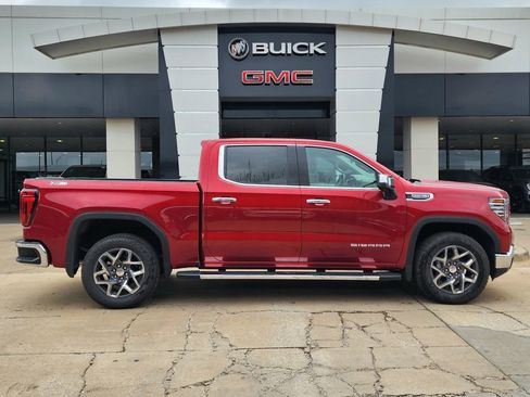 New 2026 GMC Sierra 1500 SLT w/ X31 Off-Road Package image 3