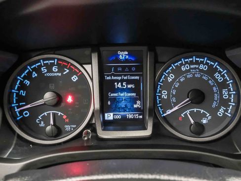 Used 2023 Toyota Tacoma TRD Off-Road AWD/4WD image 27