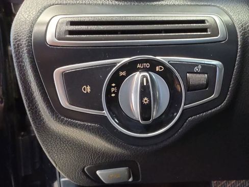 Used 2016 Mercedes-Benz C 300 4MATIC Sedan image 23