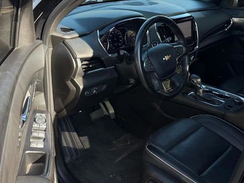 Used 2023 Chevrolet Traverse Premier AWD/4WD image 10