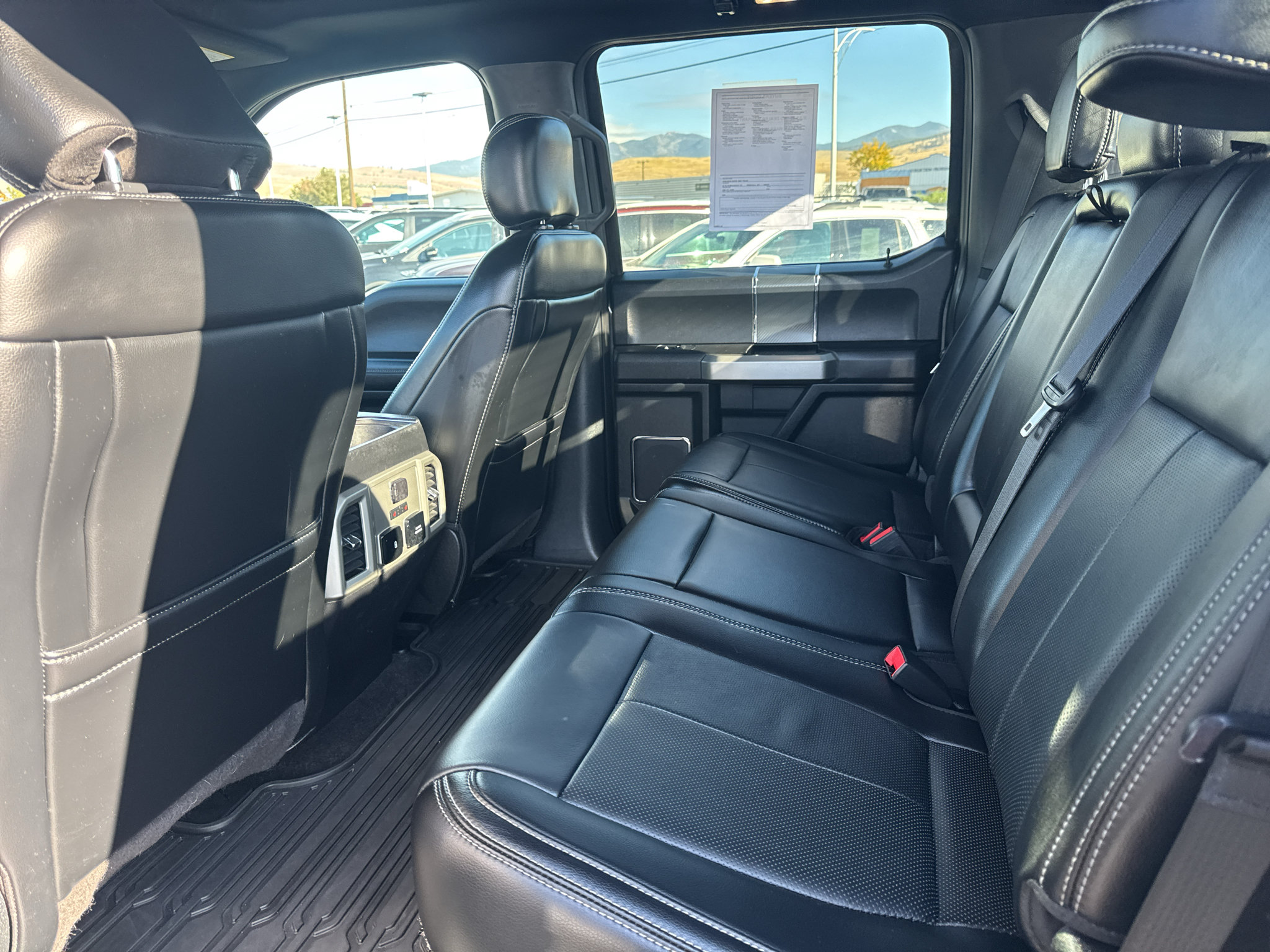 Used 2019 Ford F150 Lariat w/ Equipment Group 502A Luxury AWD/4WD image 6