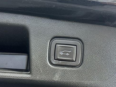 Used 2024 Chevrolet Blazer EV LT AWD/4WD image 32