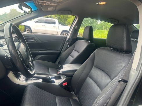 Used 2015 Honda Accord Sport image 13