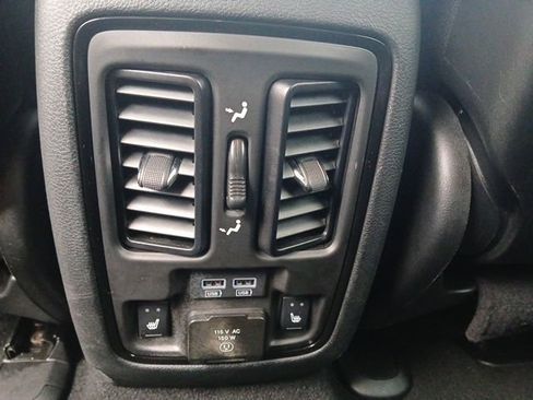 Used 2024 Dodge Durango GT image 29