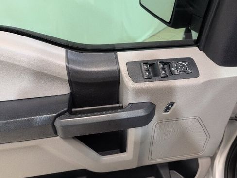 Used 2018 Ford F150 XL w/ Equipment Group 101A Mid image 17