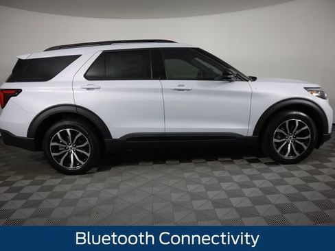 New 2026 Ford Explorer ST-Line AWD/4WD image 2