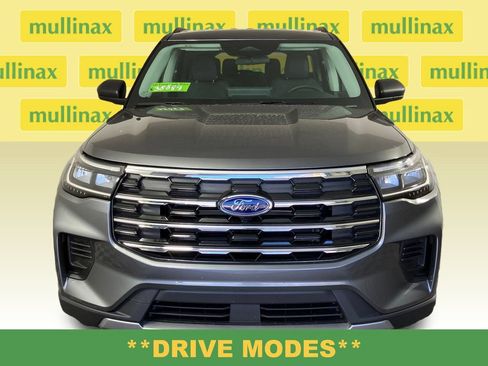 New 2026 Ford Explorer Active RWD image 15