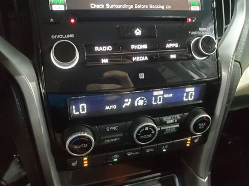 Used 2020 Subaru Ascent Premium w/ Convenience Package AWD/4WD image 34