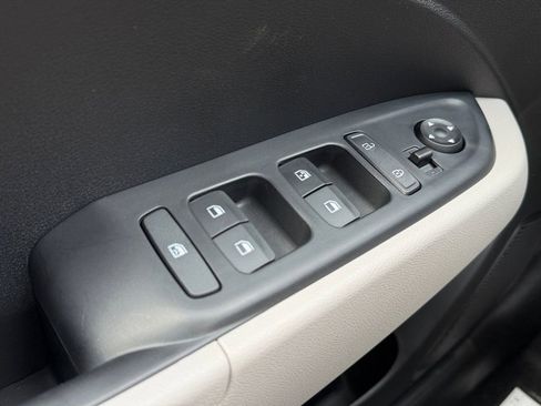 New 2026 Hyundai Venue SEL FWD image 20