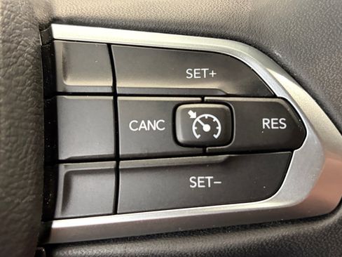 Used 2024 Jeep Compass Latitude AWD/4WD image 26
